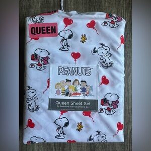 Peanuts Snoopy Valentines Queen sheet set